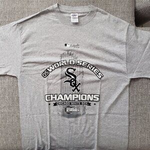 Chicago White Sox 2005 World Series Championship T-Shirt  NEVER WORN size Large